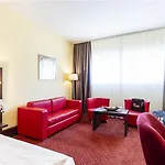 Hotel Plaza Premium 4*