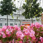 Hotel Plaza Premium 4*