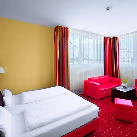 Otel Western Amedia Art