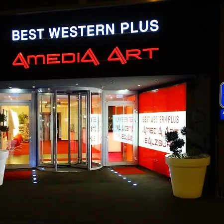 Western Amedia Art Otel