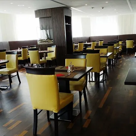 Western Amedia Art Otel