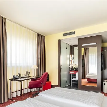 Plaza Premium 4* Salzburg