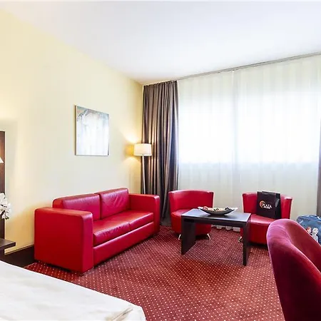 ホテル Plaza Premium 4*