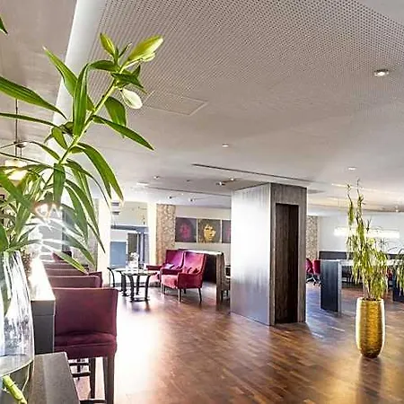 Plaza Premium Hotel