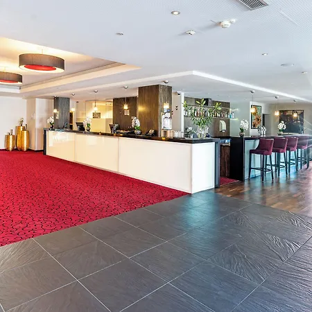 Plaza Premium 4* Salzburg