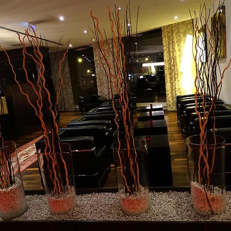 ホテル Plaza Premium 4*