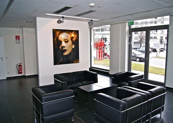 מלון Plaza Premium