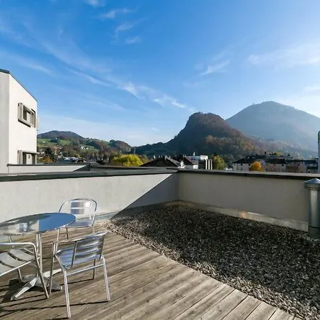 Plaza Premium 4* Salzburg