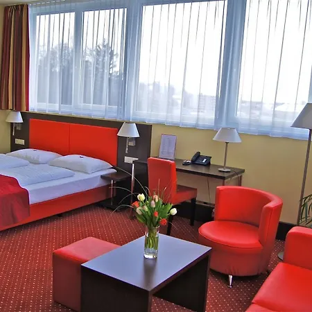 Hotel Plaza Premium 4*